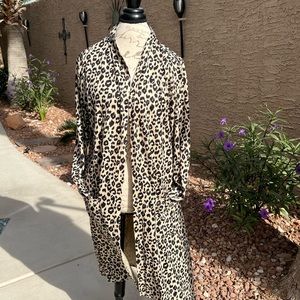 Leopard print maxi duster. Lightweight and beautiful.New.Never worn. Size XL.